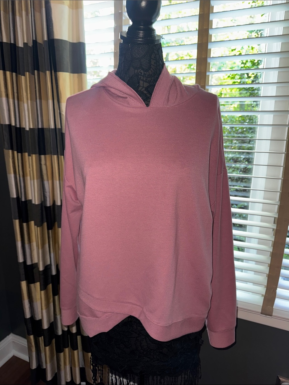 Women's Dusty Rose Hooded Pullover Sweatshirt